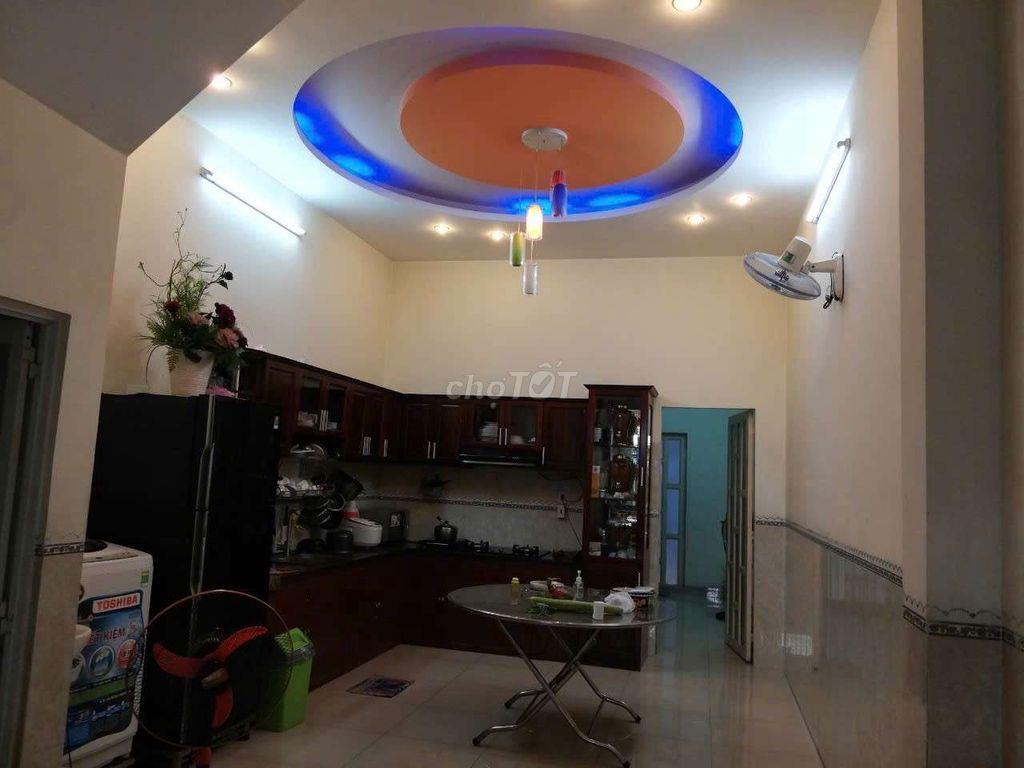 Bán nhà mặt tiền đường D10 phường Tây Thạnh Quận Tân Phú 