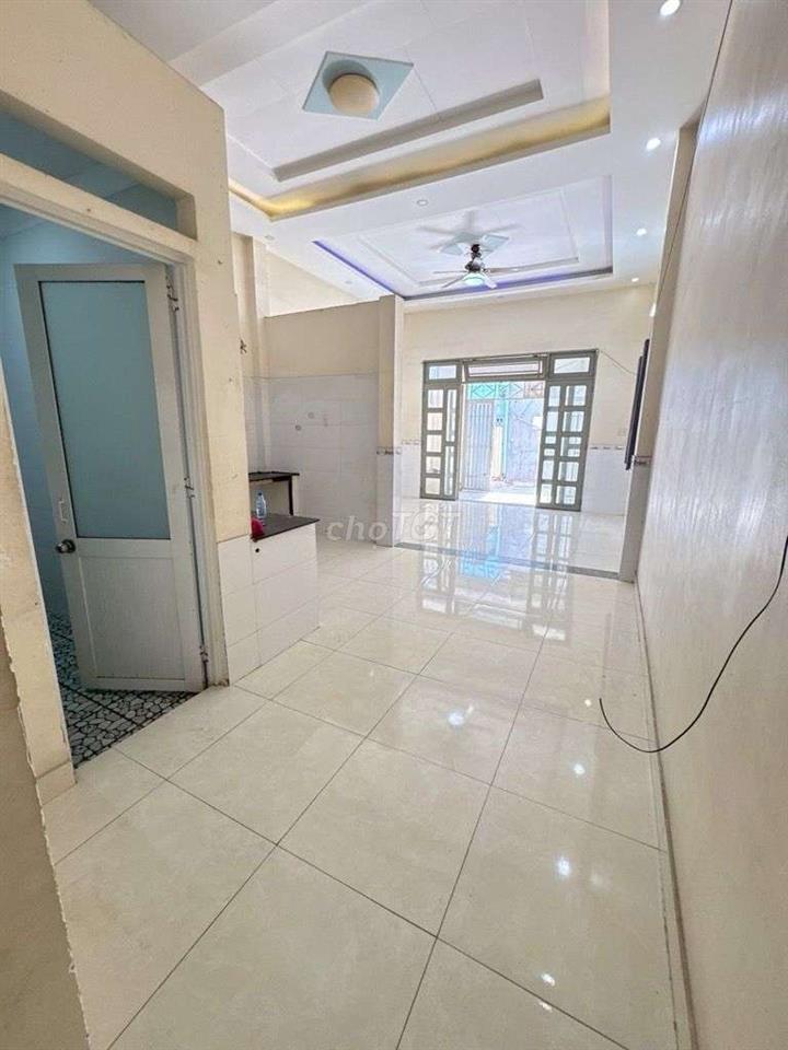 BÁN NHÀ CẤP BỐN DT 5X22 ĐƯỜNG ĐÔNG HƯNG THUẬN 42 PHƯỜNG ĐÔNGHƯNGTHUẬN