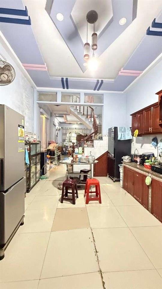 BÁN NHÀ 3 TẦNG DT 4 X27 HẺM XE HƠIĐƯỜNGHUỲNHTHỊHAI PHƯỜNGTÂNCHÁNHHIỆP