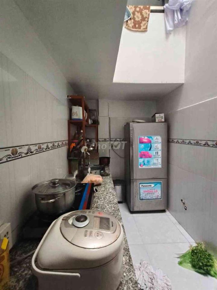 BÁN NHÀ CẤP BỐN CÓ GÁC LỬNG HẺM XE HƠI ĐƯỜNG NGUYỄN THỊ KIỂU