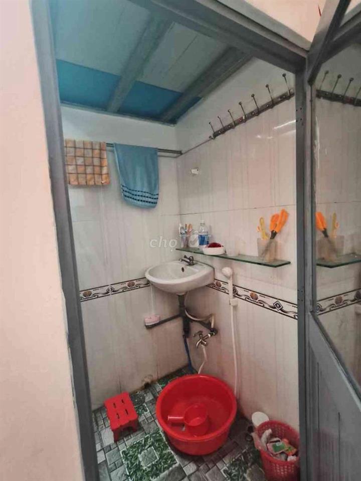 BÁN NHÀ CẤP BỐN CÓ GÁC LỬNG HẺM XE HƠI ĐƯỜNG NGUYỄN THỊ KIỂU