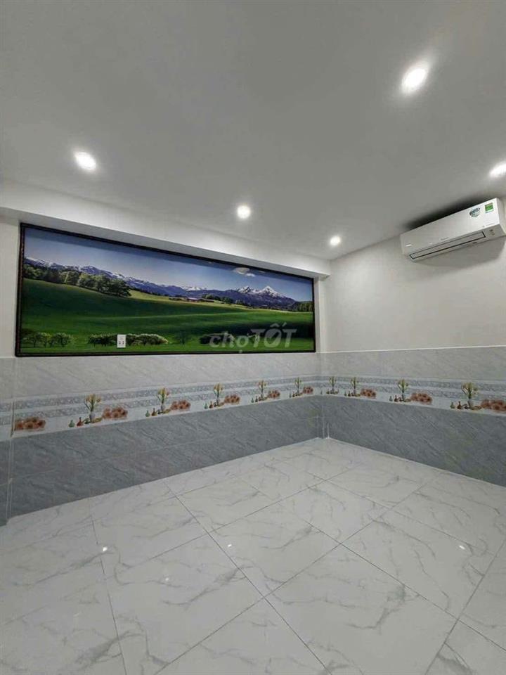 BÁN NHÀ ĐẸP KIÊN CỐ DT 4,3X19 ĐƯỜNG LÊ VĂN KHƯƠNG PHƯỜNG THỚITÂNHIỆP
