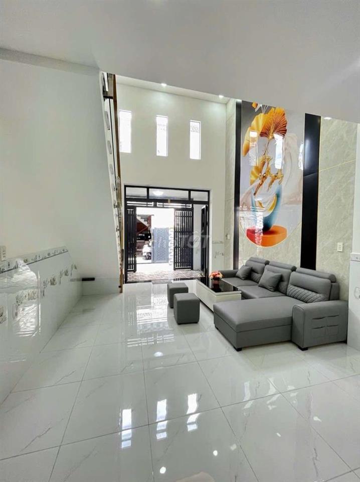 BÁN NHÀ ĐẸP 2 TẦNG KIÊN CỐ NGAY CHỢ ĐƯỜNG LÊ VĂN KHƯƠNG TÂN THỚI HIỆP