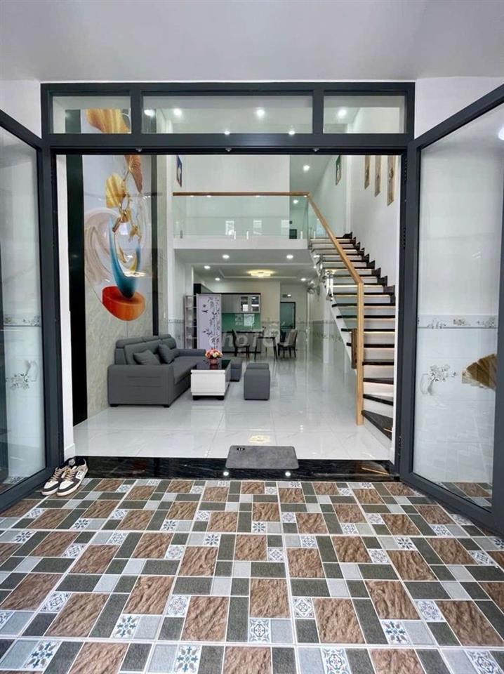 BÁN NHÀ ĐẸP 2 TẦNG KIÊN CỐ NGAY CHỢ ĐƯỜNG LÊ VĂN KHƯƠNG TÂN THỚI HIỆP
