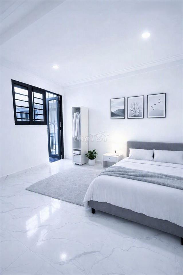 BÁN NHÀ MỚI XÂY CÁCH LÊ THỊ RIÊNG 5 PHÚT ĐI XE , GIÁ 888 TRIỆU !!