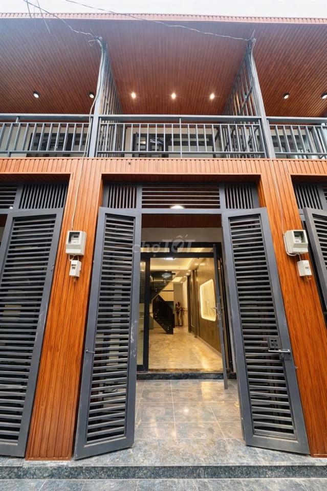 Bán nhà riêng tại Lê Văn Khương, 96m2, 2PN, 2WC , giấy tờ đầy đủ.
