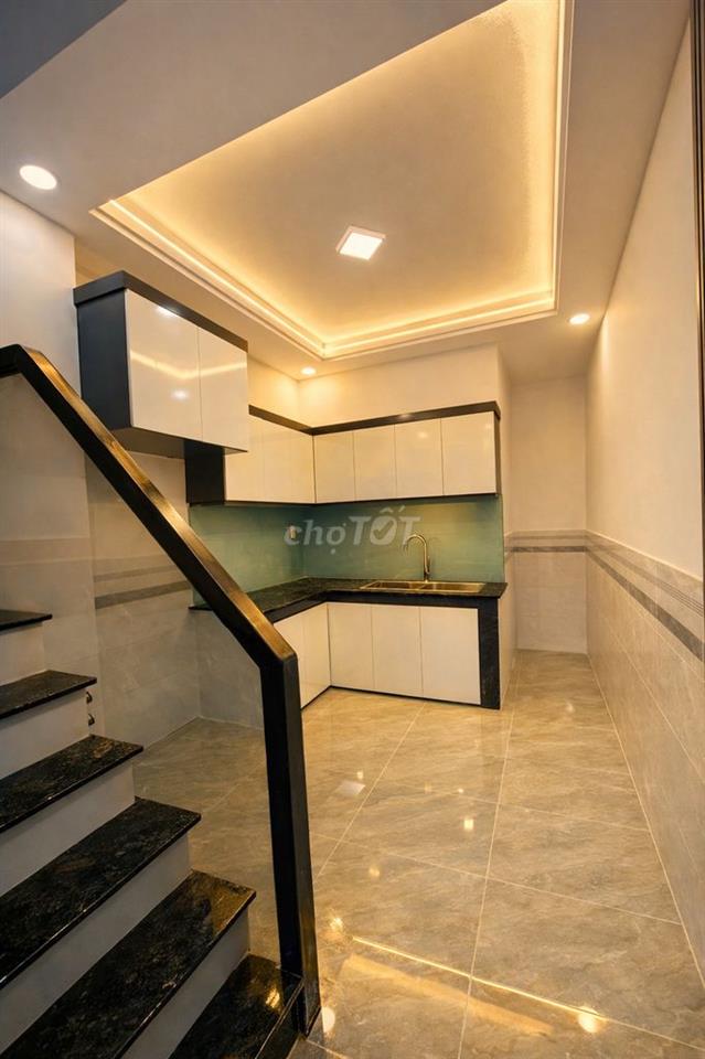 Bán nhà riêng tại Lê Văn Khương, 96m2, 2PN, 2WC , giấy tờ đầy đủ.