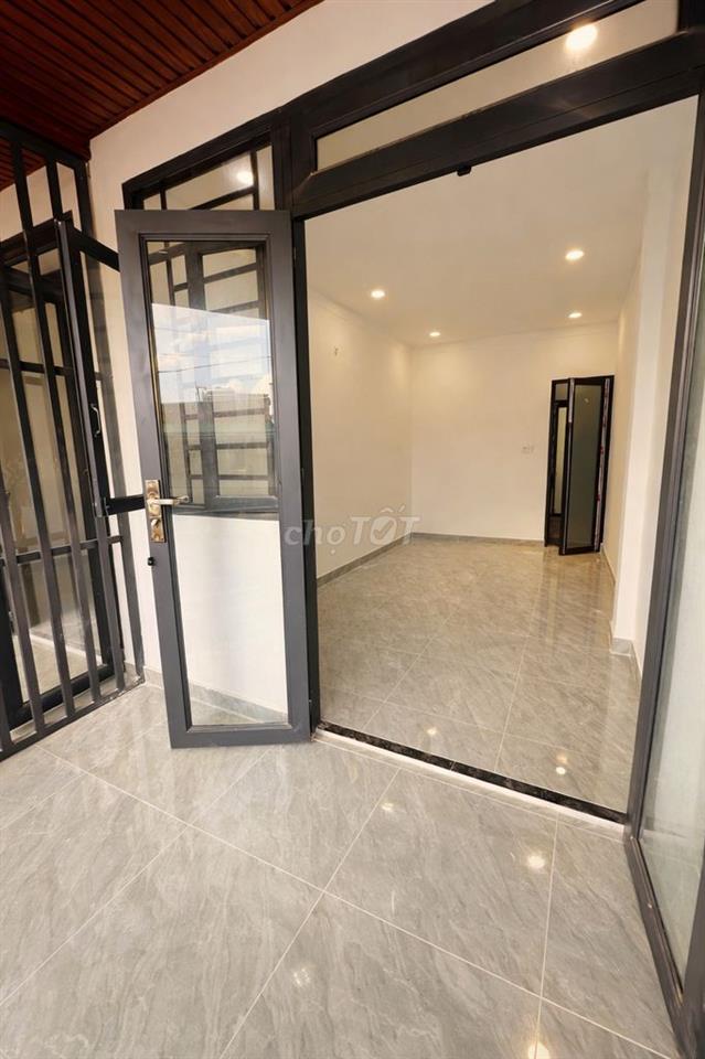 Bán nhà riêng tại Lê Văn Khương, 96m2, 2PN, 2WC , giấy tờ đầy đủ.