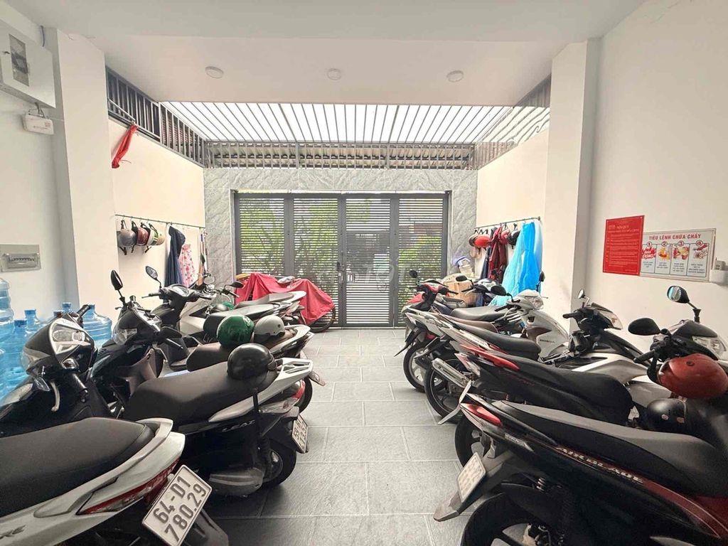 Đường nhựa xe Tải- Dân Cư TÂN TiẾN 4 Tầng - 7 Phòng NGUYỄN VĂN QUÁ Q12