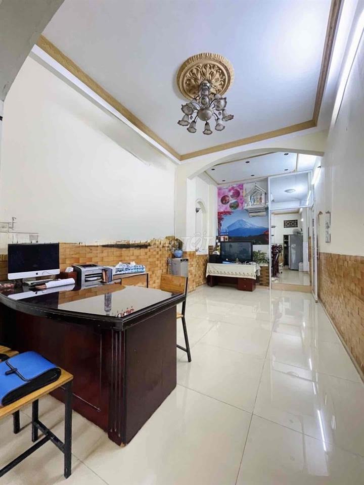 Đường 8m xe hơi-80M2- 5 phòng Nguyễn Văn Quá-Đông Hưng Thuận Q12