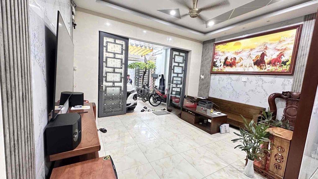 Hiệp Thành CiTy - Hẻm xe hơi vô nhà- 80m2, 5 phòng Quận 12