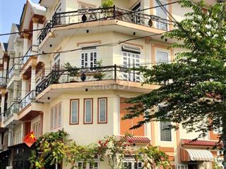 Nhà 2 mặt tiền giá rẻ bán nhanh