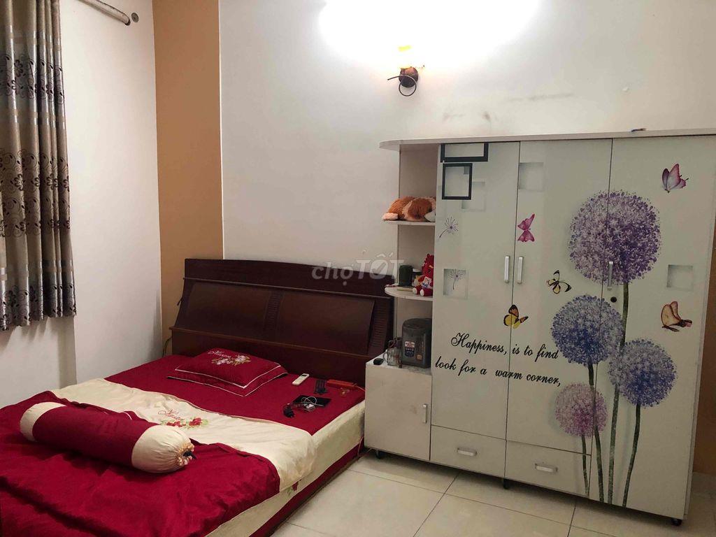 Nhà 2 mặt tiền giá rẻ bán nhanh