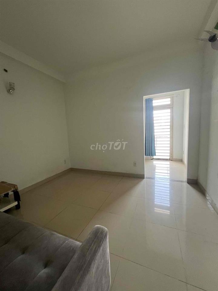 chủ dễ tính cần cho thuê nhà cố đinh.ký dài hạn