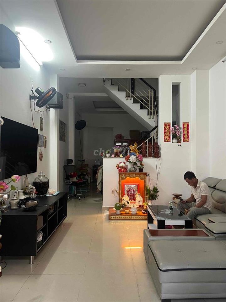 chủ dễ tính cần cho thuê nhà cố đinh.ký dài hạn