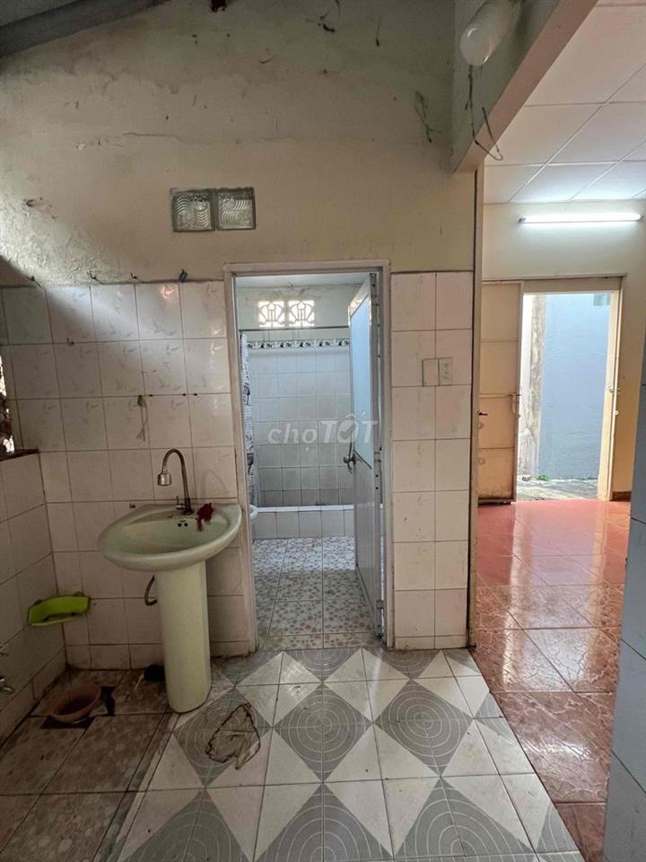 chủ dễ tính cần cho thuê nhà cấp4.sạch đẹp