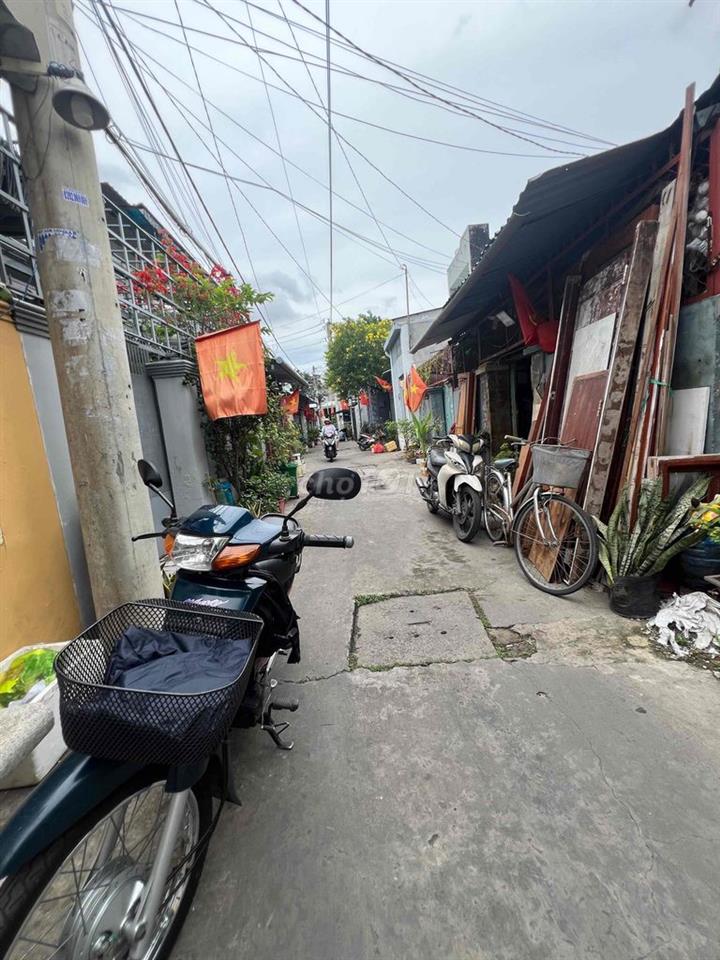 chủ de(~ tính cần cho thuê nhà dài hạn