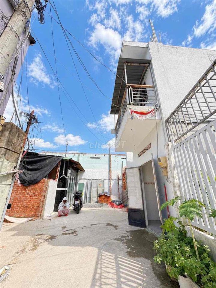 Chính Chủ, Nhà đúc lầu 4,5x17 Lê Văn Khương, kèm 3 phòng trọ