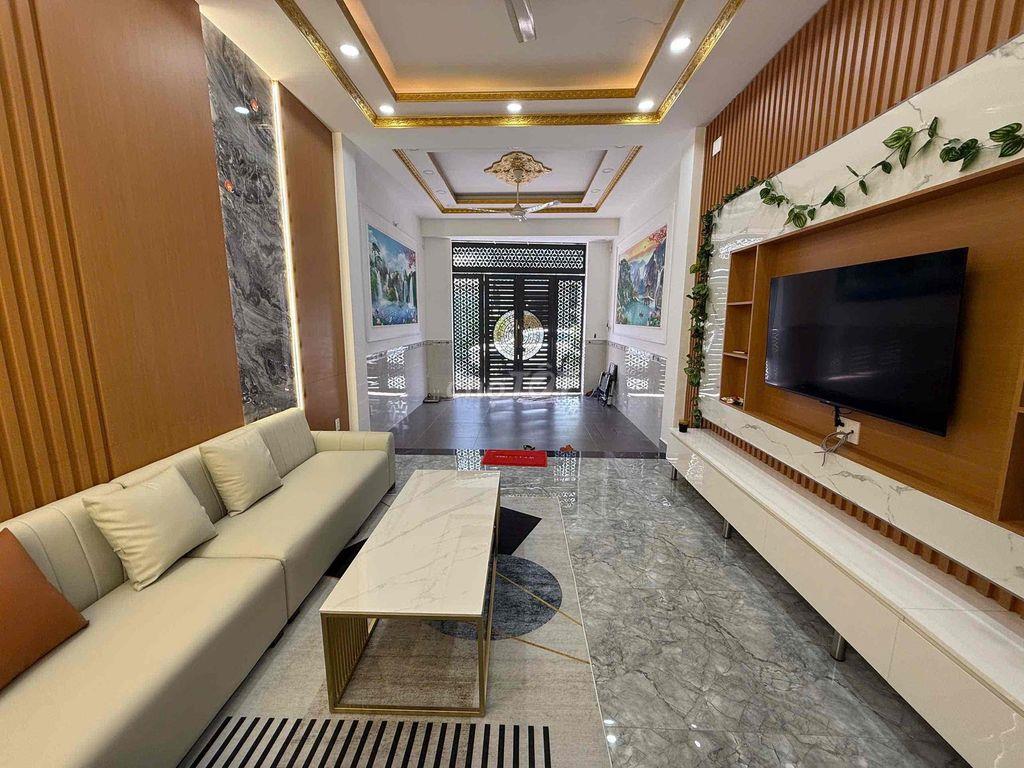 Mặt Tiền 4x20 ngay Siêu Thị Mega Q12, hoa hồng cao.