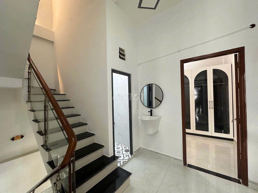 Nhà Đẹp Full Nội Thất, Hẻm nhựa ô tô Trương Thị Hoa Q12