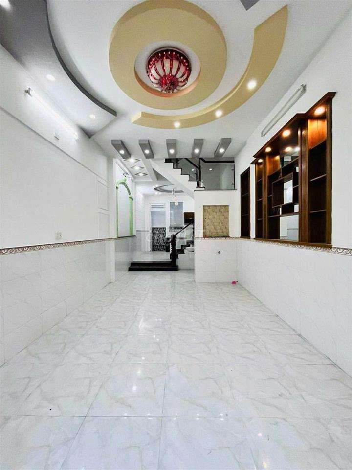 Nhà đẹp 4,5x14m 3 lầu Lê Văn Khương, Q12