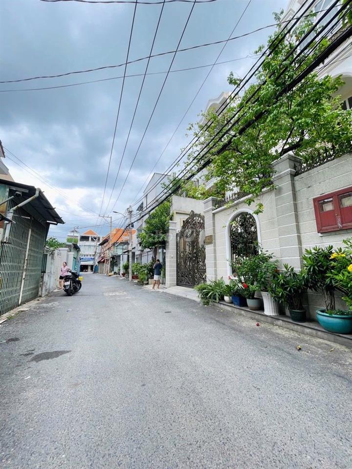 NHÀ ĐẸP 3,7X20M 4 LẦU MT Ô TÔ 6M NGUYỄN VĂN QUÁ – Q12