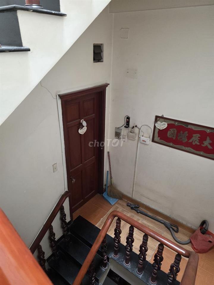 Bán nhà mặt tiền q12. tp.hcm