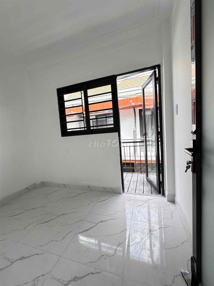 Bán Nhà 1 trệt 1 lầu 890 triệu MT Thạnh Xuân 25