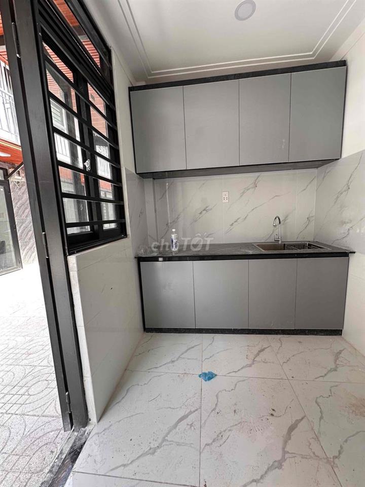 Bán Nhà 1 trệt 1 lầu 890 triệu MT Thạnh Xuân 25