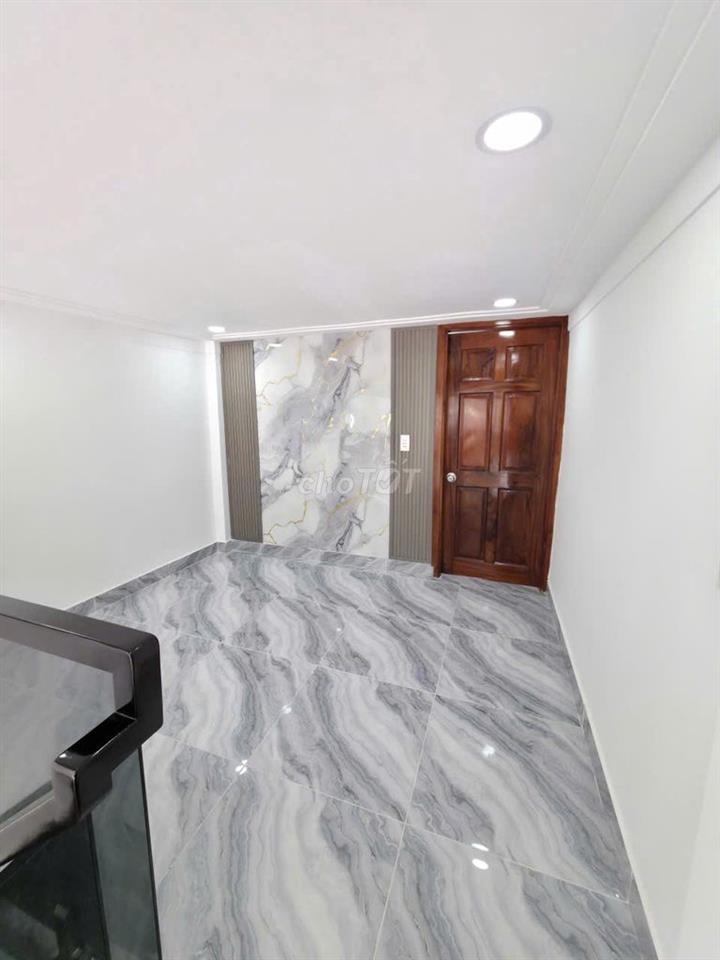 NHÀ 1 TRỆT 1 LỬNG, LÊ VĂN KHƯƠNG, Q12 1 tỷ 350