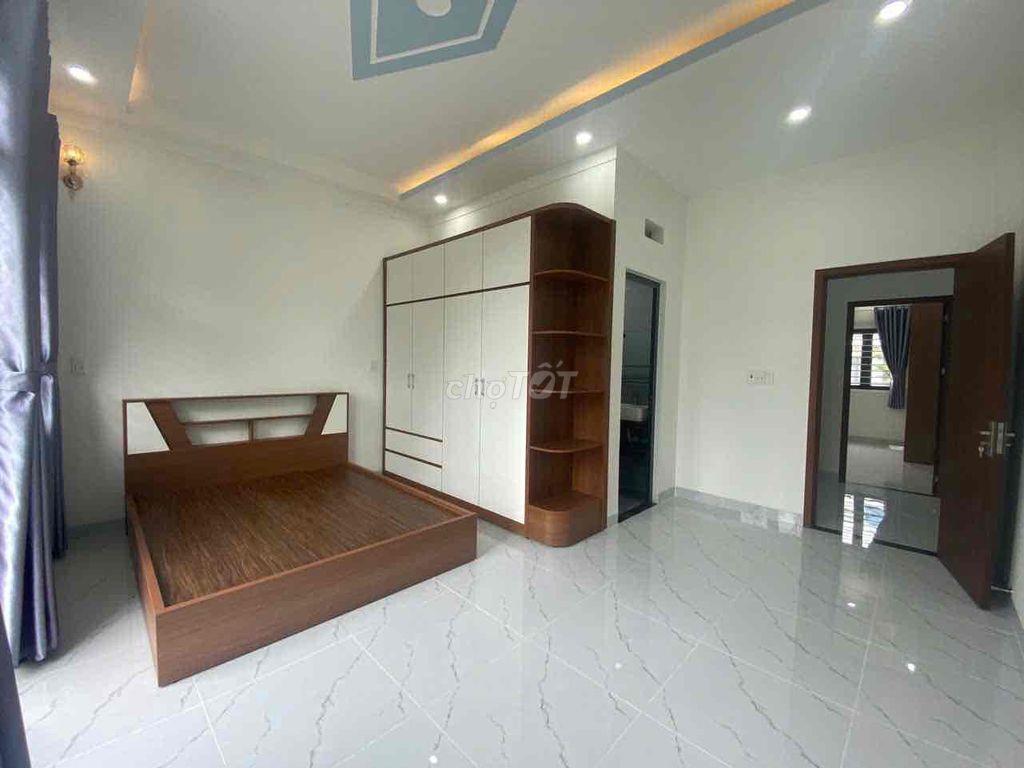 Bán gấp nhà trả nợ