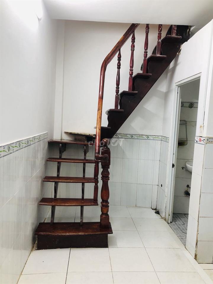 Chính chủ cần bán gấp nhà đường Nguyễn ảnh thủ 
