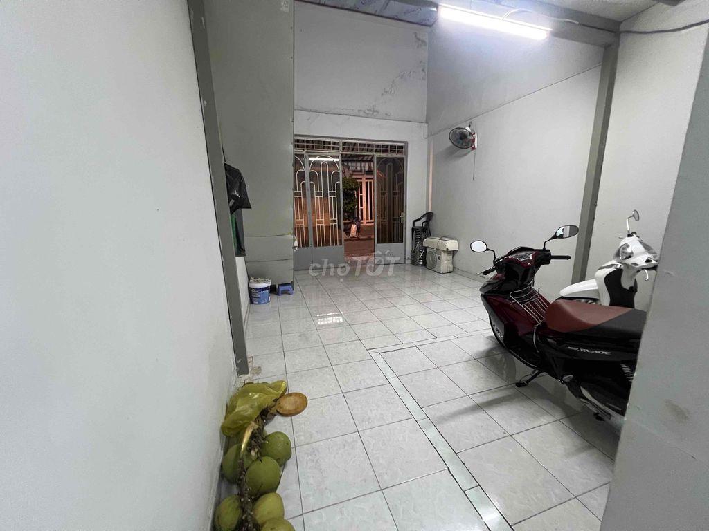 Cần bán nhà cấp 4 Quận 12