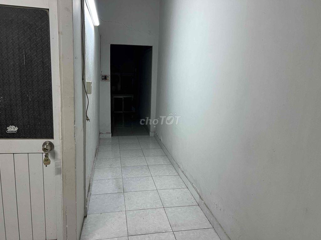 Cần bán nhà cấp 4 Quận 12