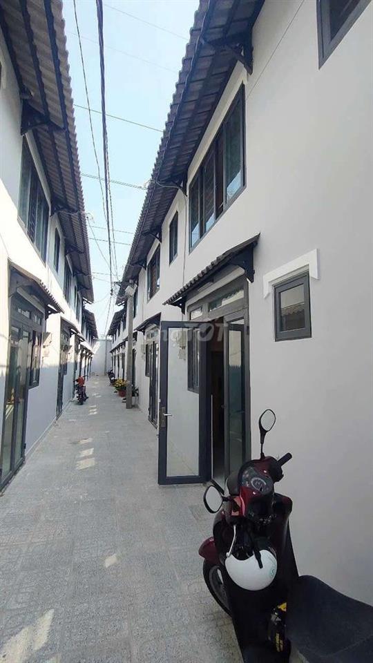 BÁN NHÀ ĐẸP GIÁ RẺ 850TR NGAY NGÃ 4 GA Q12