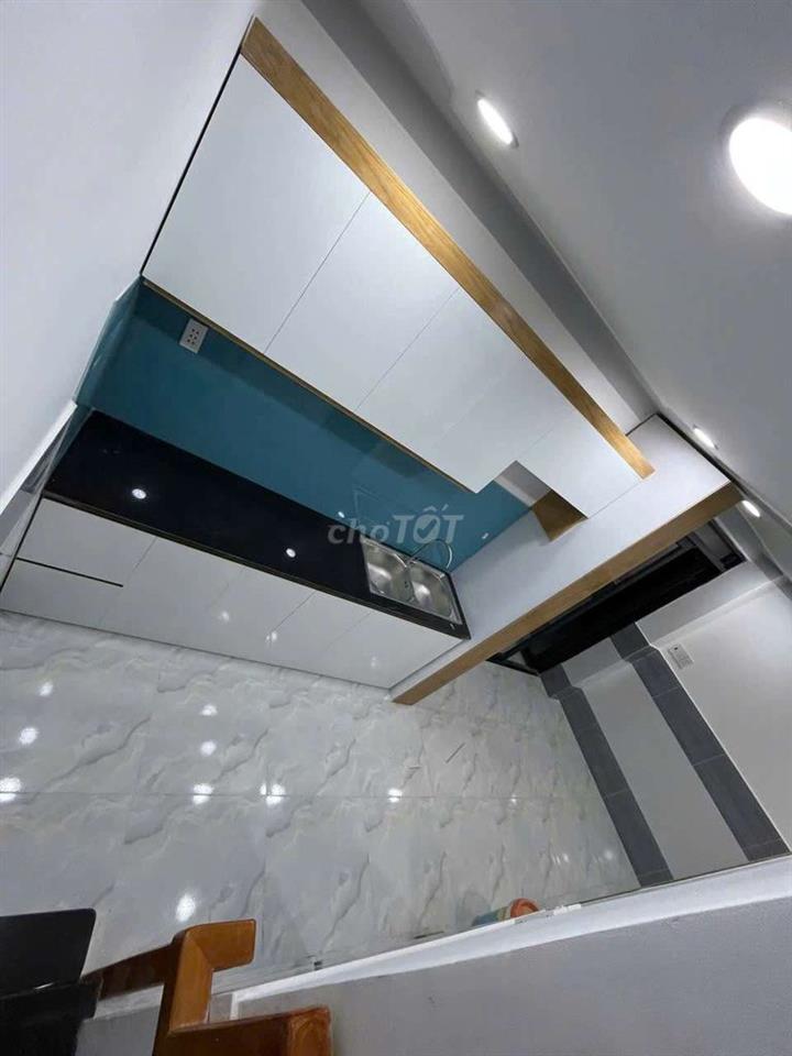 BÁN NHÀ ĐẸP GIÁ RẺ 850TR NGAY NGÃ 4 GA Q12