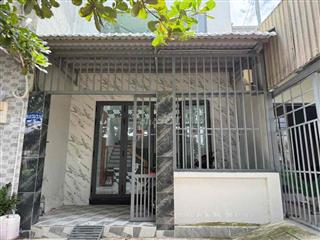 Cần bán nhà thổ cư ,2 căn 1 sổ .An phú đông 3, q12.