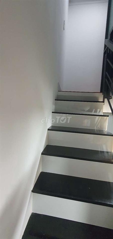 Bán nhà Q12 ,Hẻm Xe Oto Vào Thoải Mái, Xe Đậu Ngay Nhà