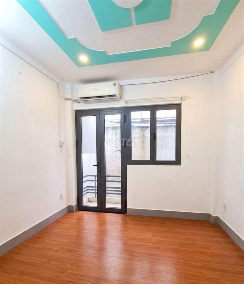 Bán nhà Q12 ,Hẻm Xe Oto Vào Thoải Mái, Xe Đậu Ngay Nhà