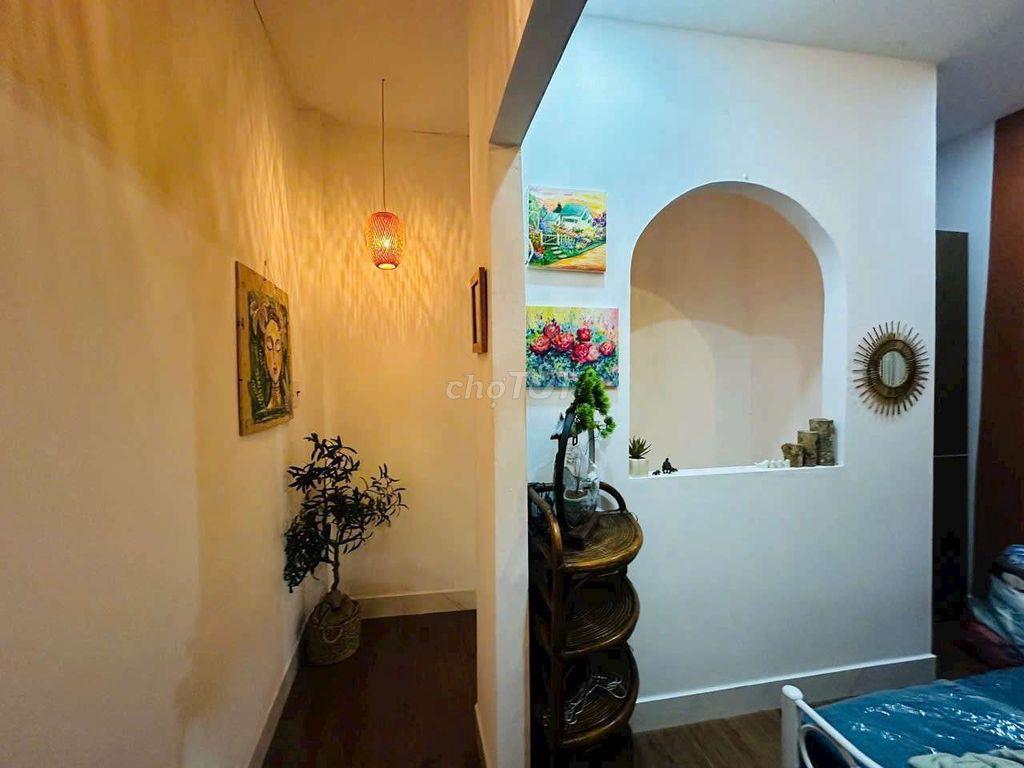 Nhà nhỏ có võ, Sổ riêng, 6 x 4 trệt lầu