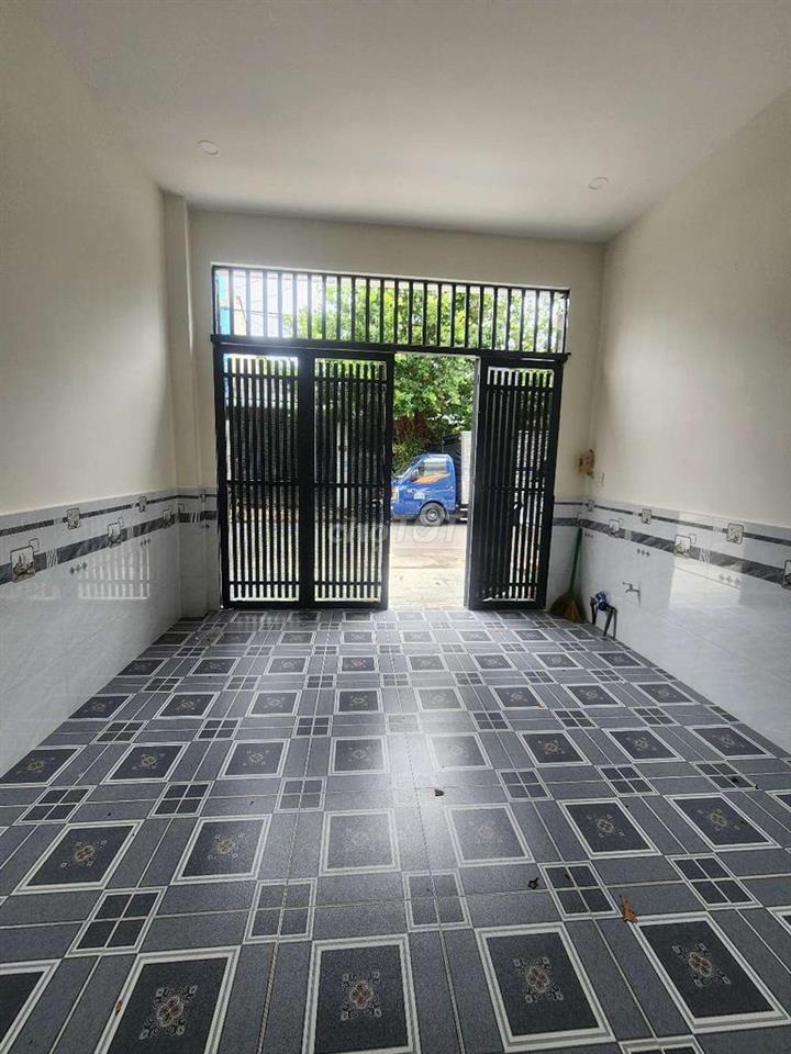Bán nhà 4 x 20 Mặt tiền đường 10m thông, Shr, Q12