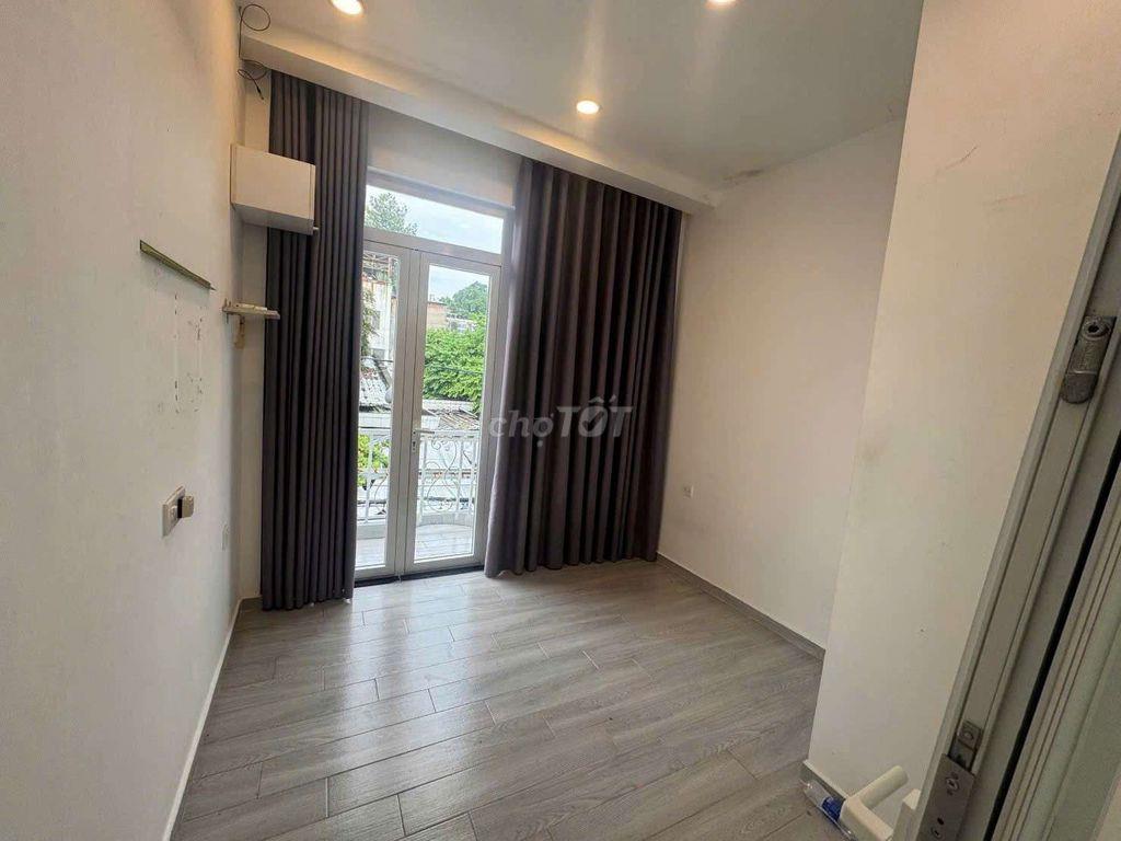 Bán nhà sổ riêng 2,6 tỷ, trệt lầu, hẻm xe hơi