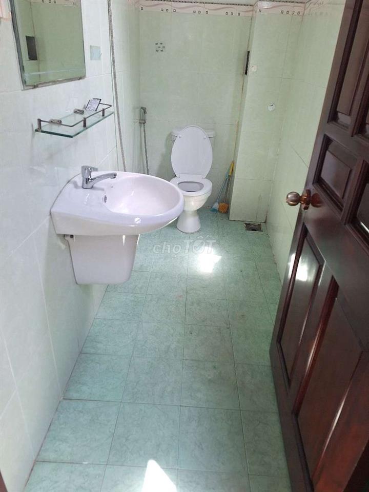 q12 nhà giá rẻ thơm