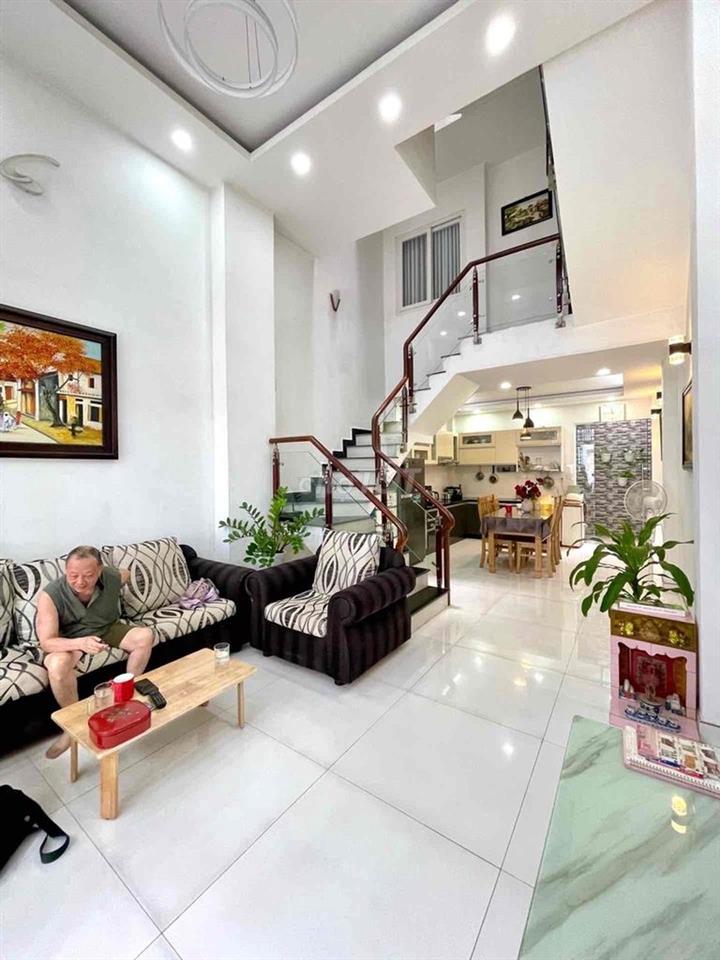 Nhà ngay Ngã 4 Ga- Hẻm 7m- Đẹp Giá ổn áp