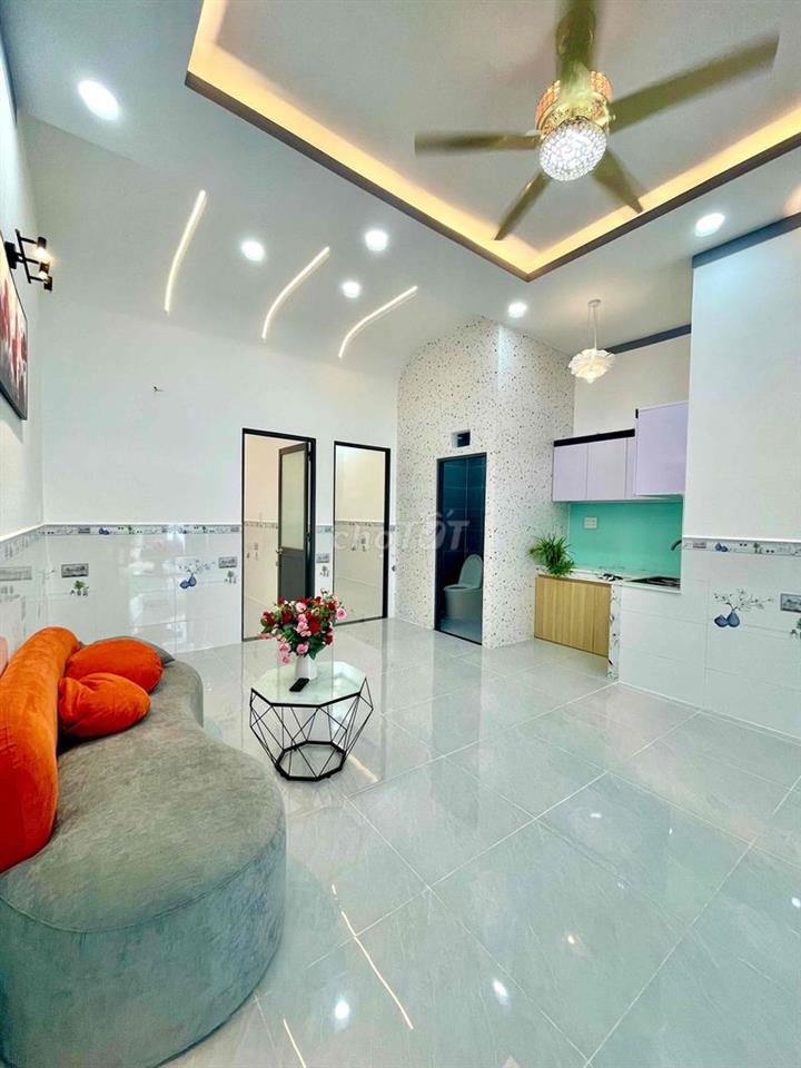 Nhà đẹp thông xe hơi Thạnh Xuân 24