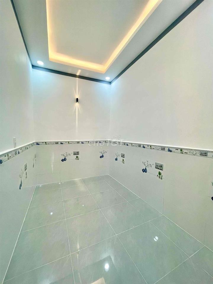 Nhà đẹp thông xe hơi Thạnh Xuân 24
