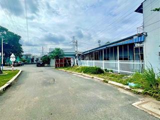 Đất khu phân lô có công viên Tô Ngọc Vân