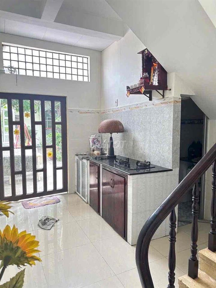bán gấp nhà Q12 (chính chủ)