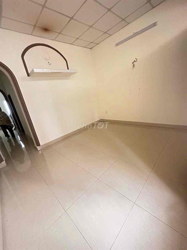 bán gấp nhà Q12 (chính chủ)