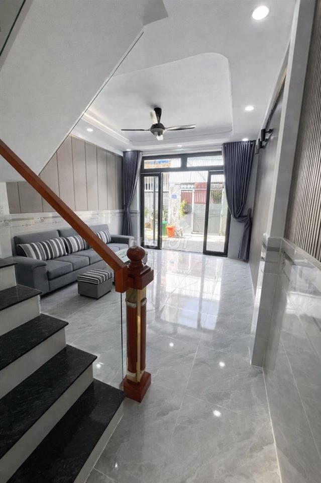 NHÀ ĐẸP XÂY MỚI LÊ VĂN KHƯƠNG, CÁCH CHỢ THIẾC 200M !!!